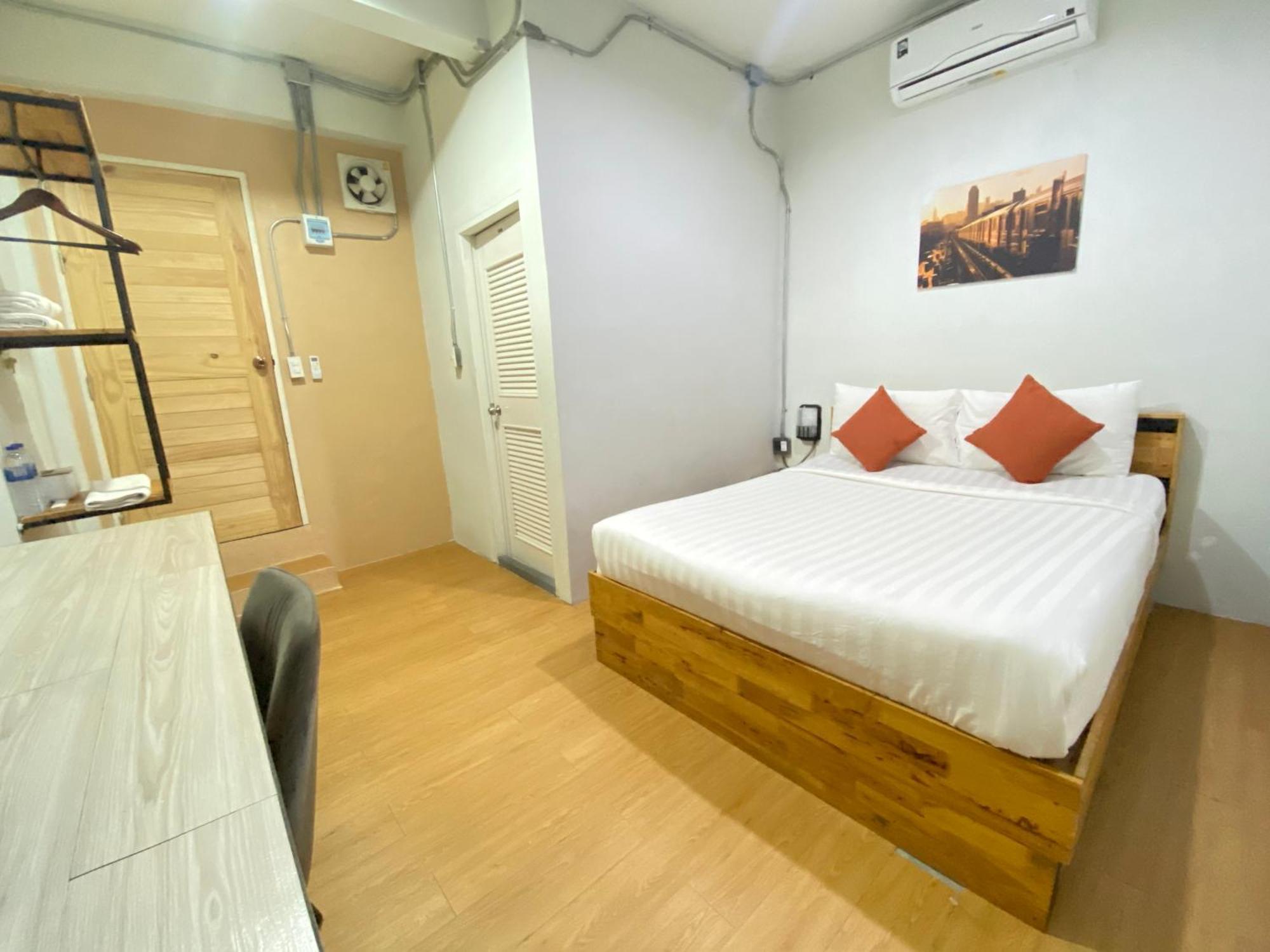 ซับรูมโฮเทล Subroom Hotel Surat Thani Exteriér fotografie